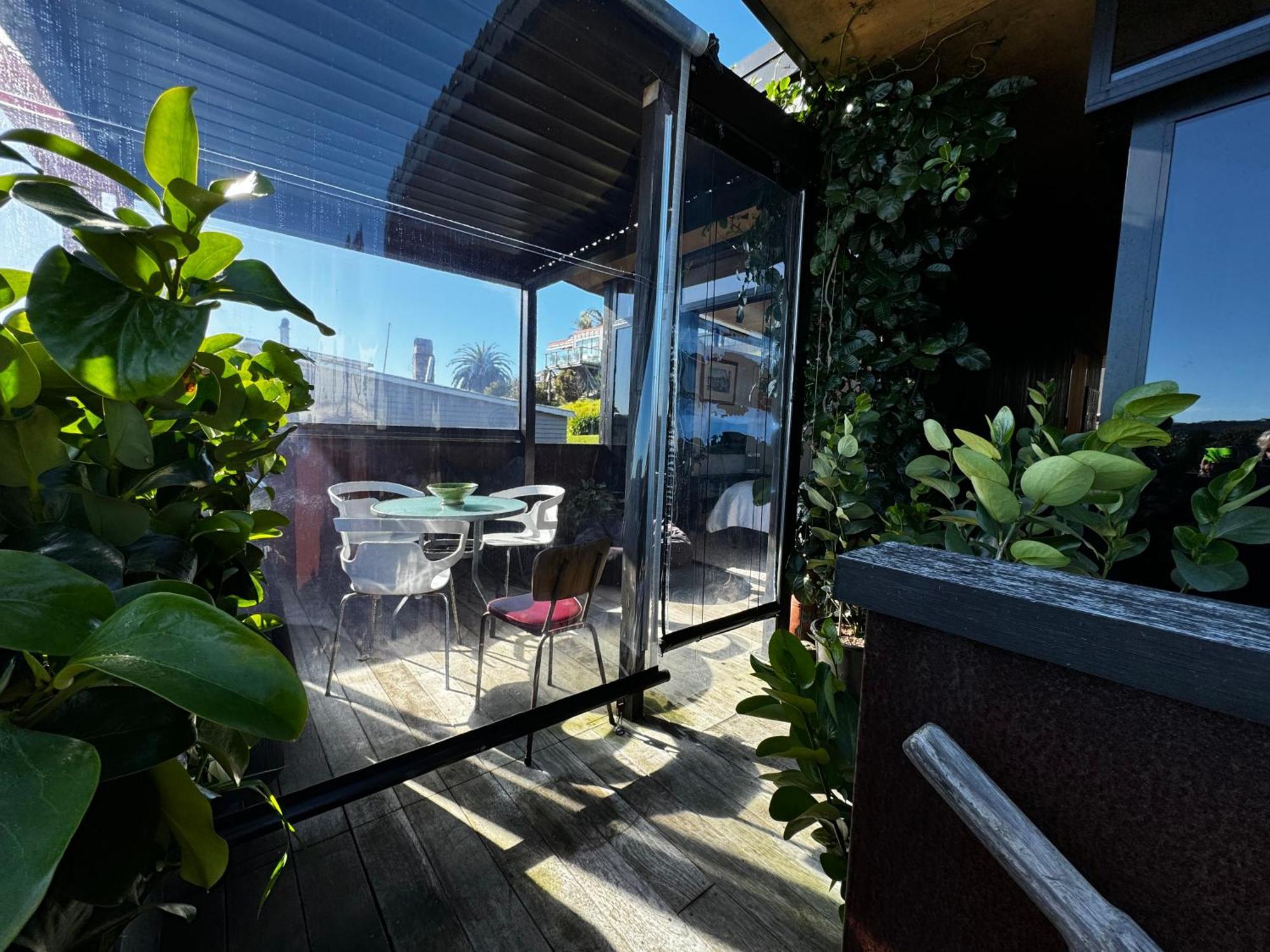 Studio With A View Raglan Buitenkant foto